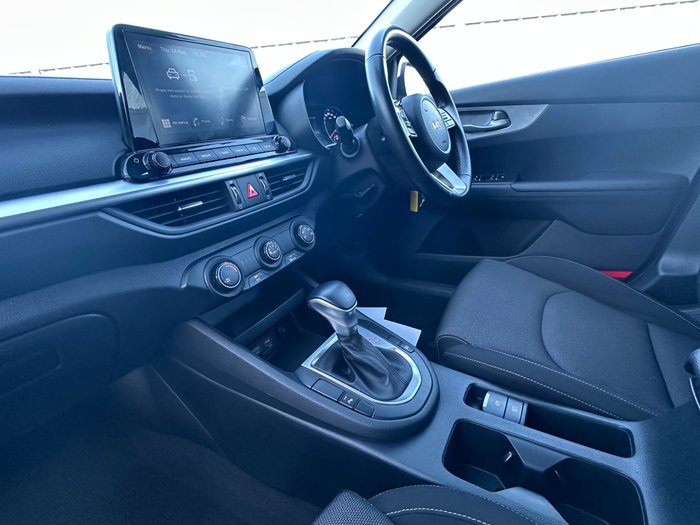2021 Kia Cerato S BD MY22 WHITE