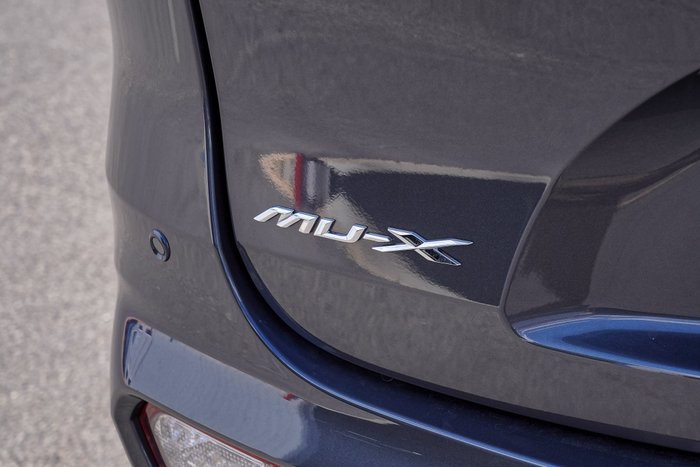 2025 Isuzu MU-X LS-U