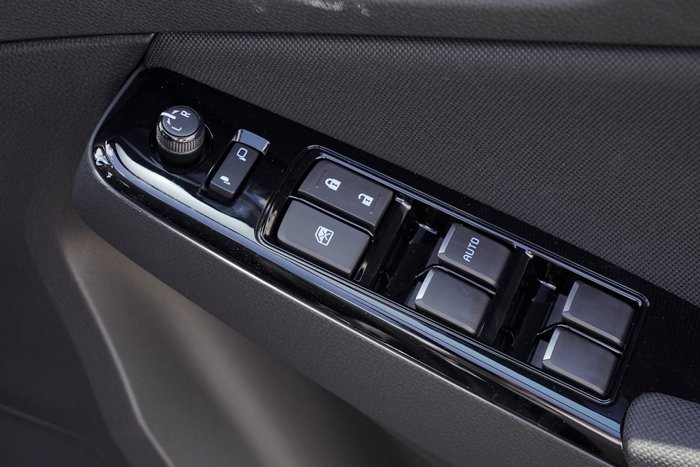 2025 Isuzu MU-X LS-U