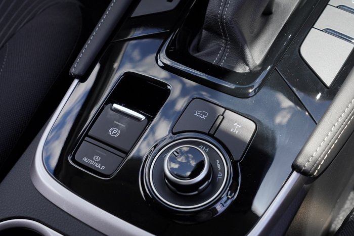 2025 Isuzu MU-X LS-U