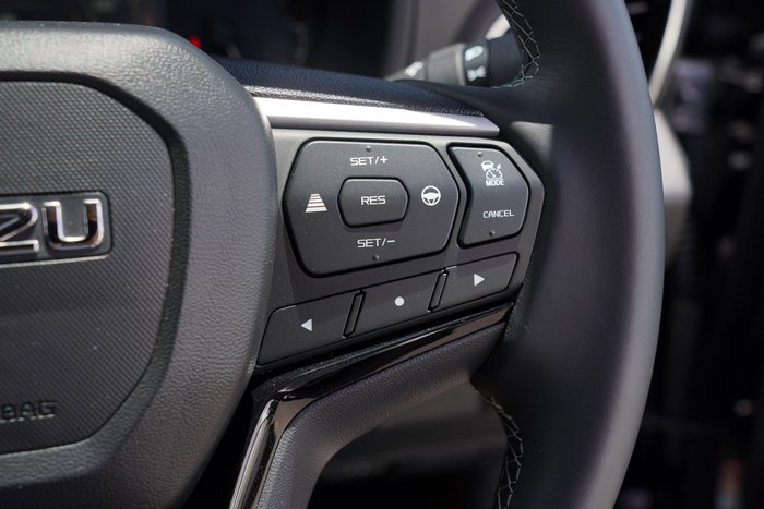 2025 Isuzu MU-X LS-U