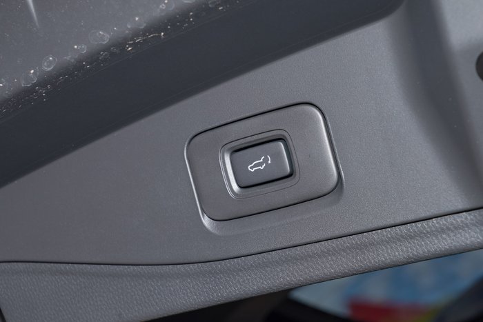 2025 Isuzu MU-X LS-U