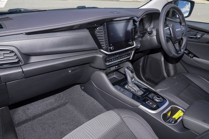 2025 Isuzu MU-X LS-U