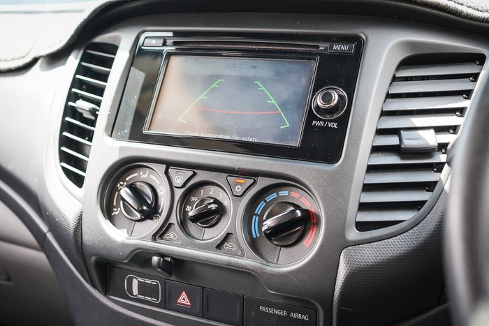 2016 MITSUBISHI TRITON GLX PLUS (4x4)