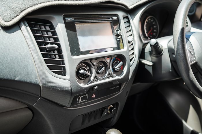 2016 MITSUBISHI TRITON GLX PLUS (4x4)