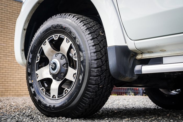 2016 MITSUBISHI TRITON GLX PLUS (4x4)