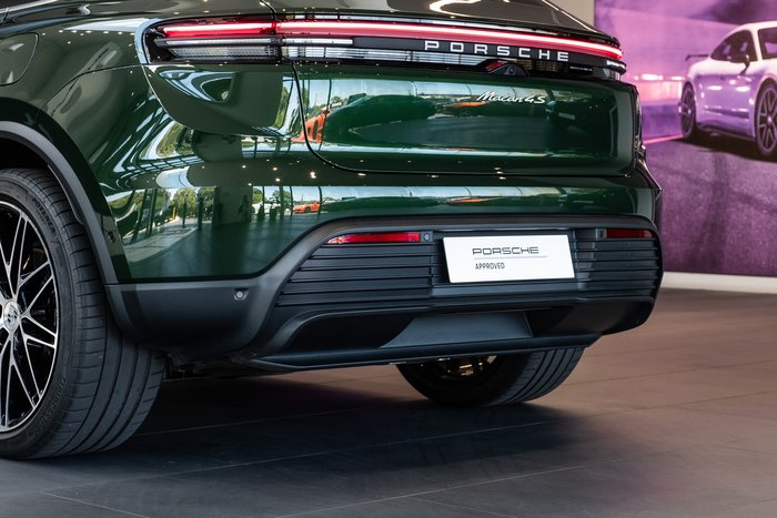 2025 Porsche Macan 4S