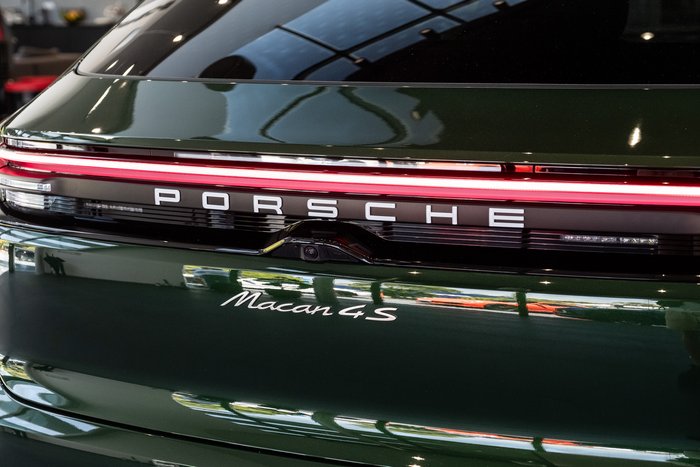 2025 Porsche Macan 4S