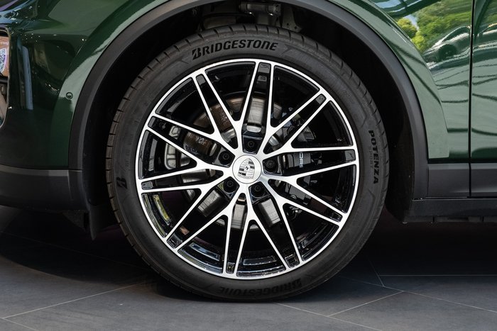 2025 Porsche Macan 4S