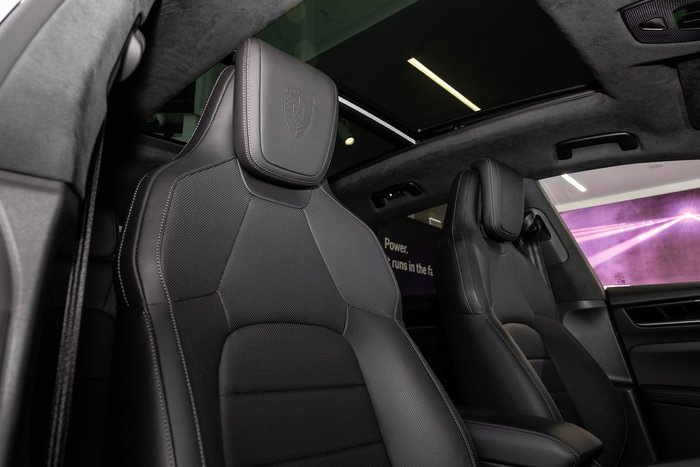 2025 Porsche Macan 4S