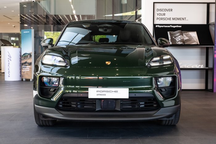 2025 Porsche Macan 4S