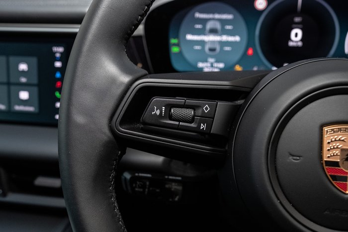 2025 Porsche Macan 4S