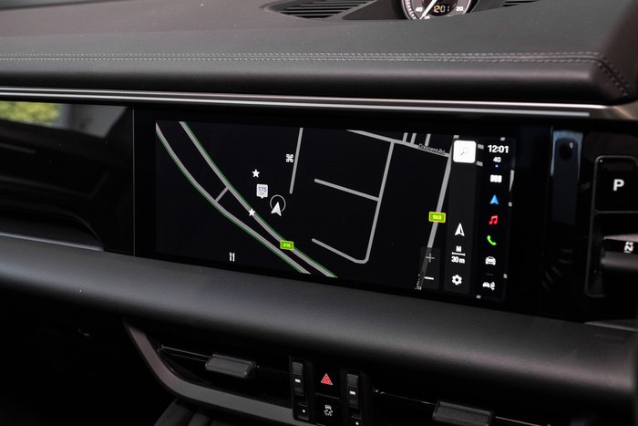 2025 Porsche Macan 4S