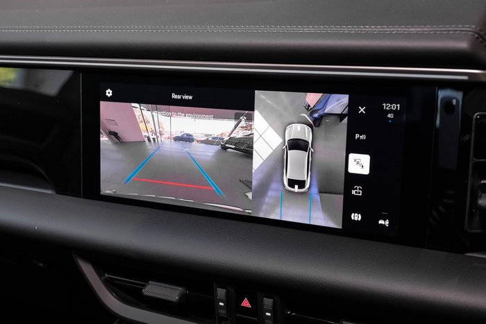 2025 Porsche Macan 4S