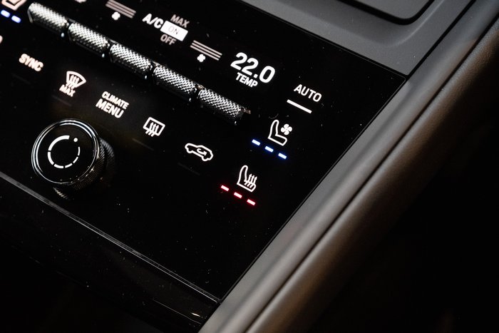 2025 Porsche Macan 4S