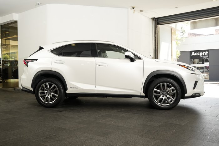 2021 Lexus NX 300h Luxury AYZ10R WHITE