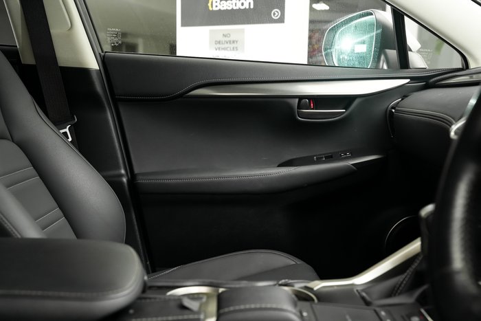 2021 Lexus NX 300h Luxury AYZ10R WHITE