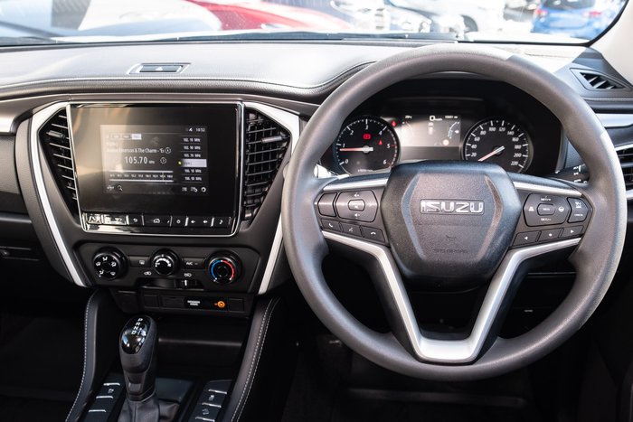 2021 Isuzu MU-X LS-M