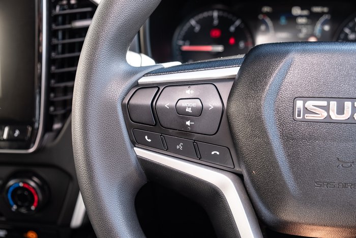 2021 Isuzu MU-X LS-M