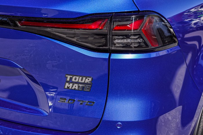 2025 Isuzu MU-X LS-T