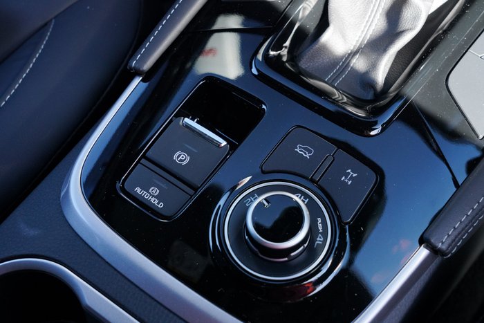 2025 Isuzu MU-X LS-T