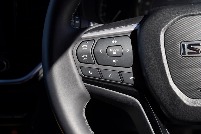 2025 Isuzu MU-X LS-T