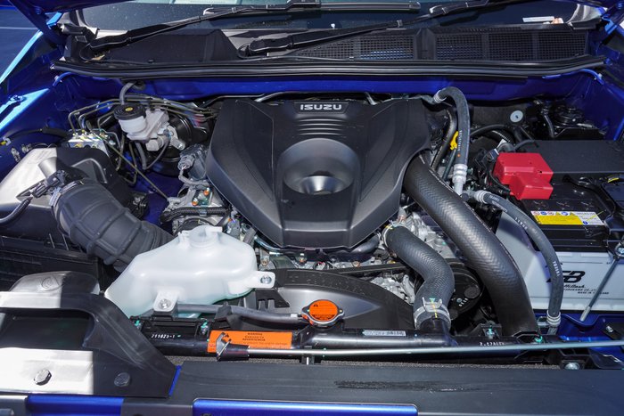2025 Isuzu MU-X LS-T