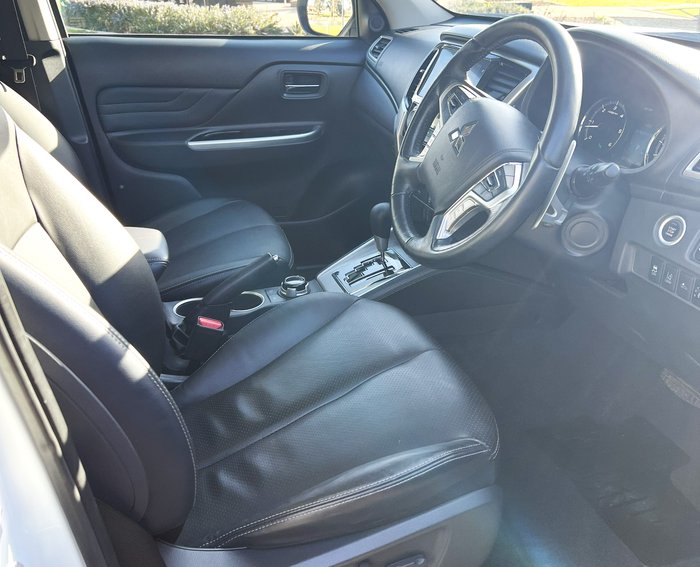 Mitsubishi MR4P47 MR Triton GLS PREM 2.4L D 6A/T 4X4 DC PU White