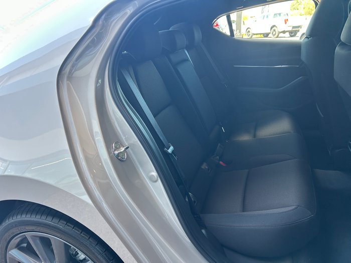 2025 Mazda 3 G20 Evolve