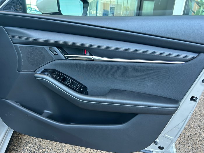 2025 Mazda 3 G20 Evolve