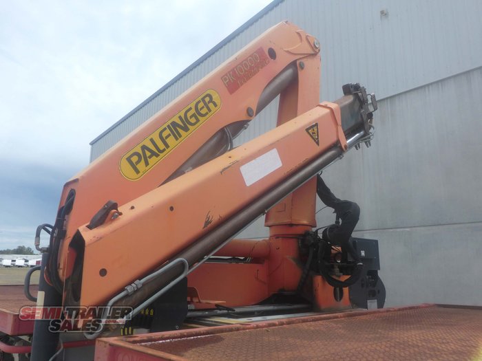 2006 Krueger 44FT Flat Top with Mid Mount Palfinger Crane