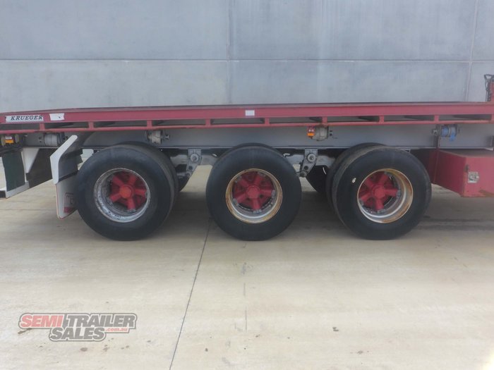 2006 Krueger 44FT Flat Top with Mid Mount Palfinger Crane