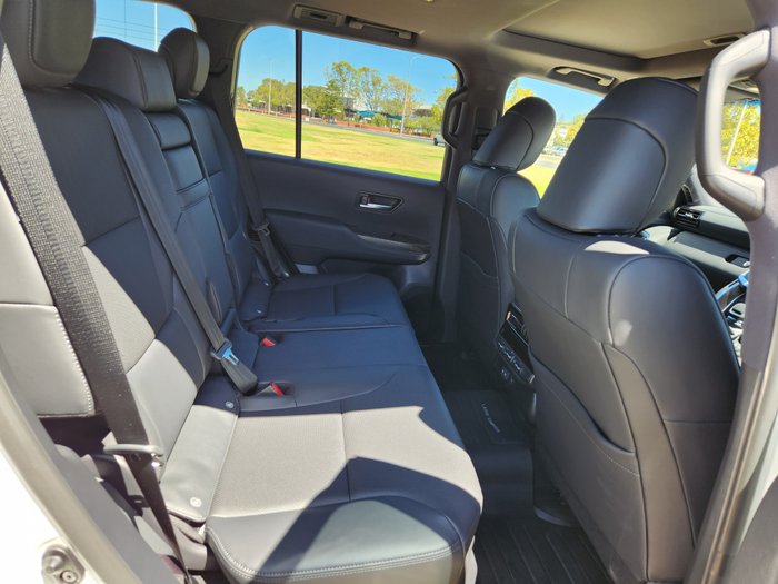 2025 Toyota Landcruiser VX