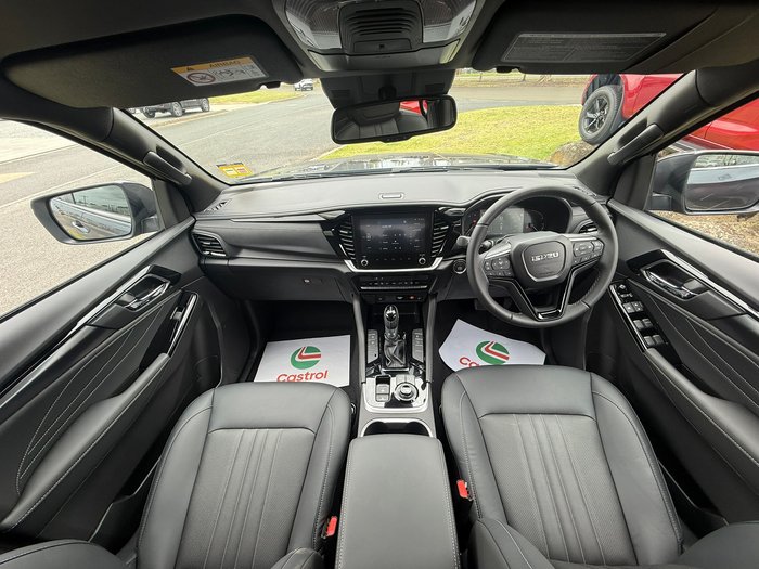 2025 Isuzu MU-X LS-T