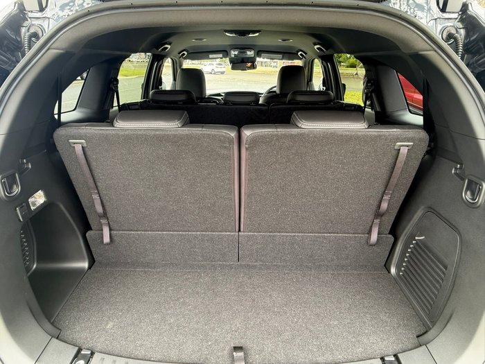 2025 Isuzu MU-X LS-T