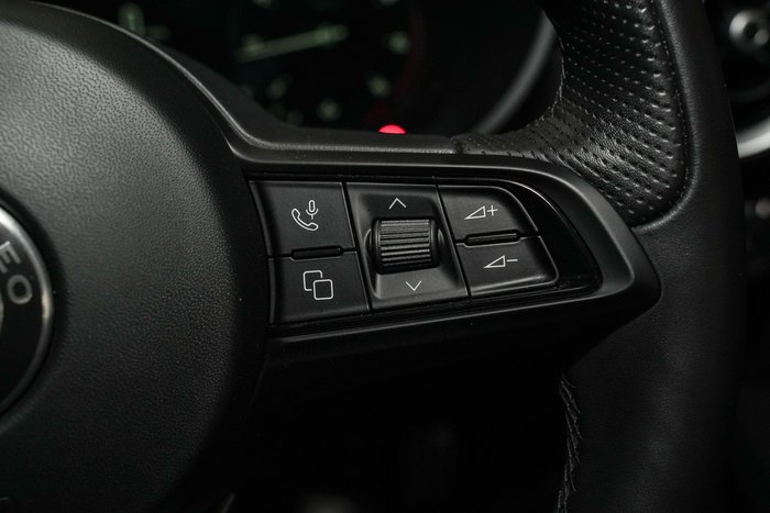 2023 Alfa Romeo Stelvio Ti