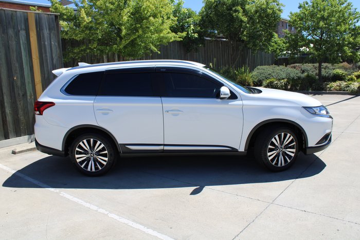 2018 Mitsubishi Outlander LS