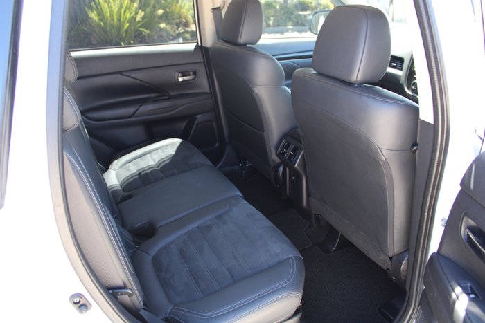 2018 Mitsubishi Outlander LS