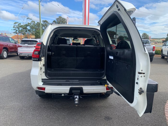 2017 TOYOTA LANDCRUISER PRADO GXL (4x4)