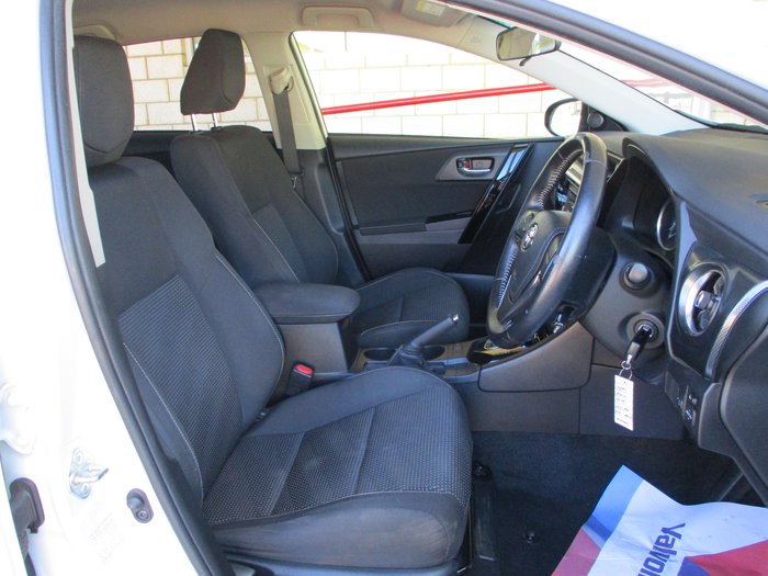 2017 Toyota Corolla SX ZRE182R White