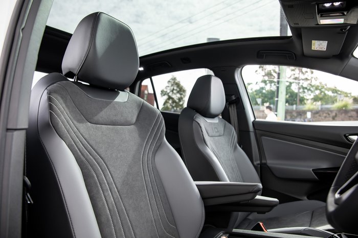 2025 Volkswagen ID.5 Pro