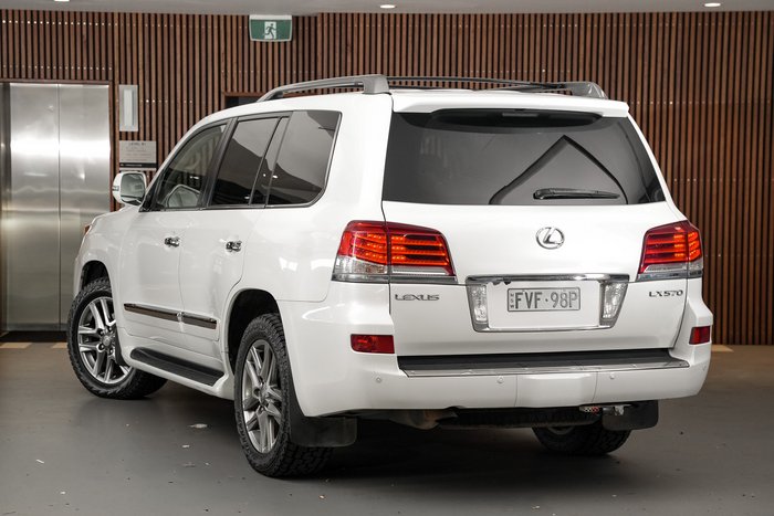 2015 Lexus LX 570