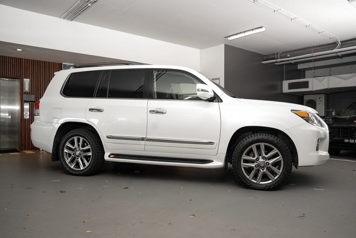 2015 Lexus LX 570