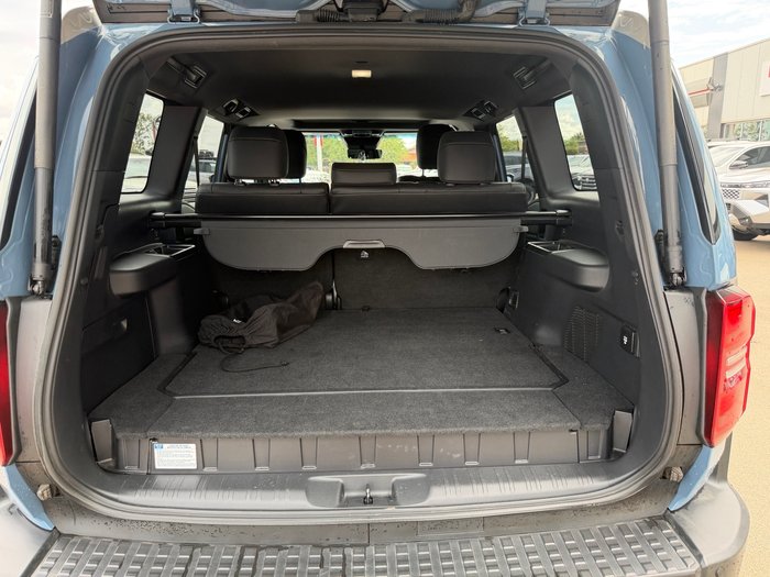 2024 Toyota Prado Altitude Blue
