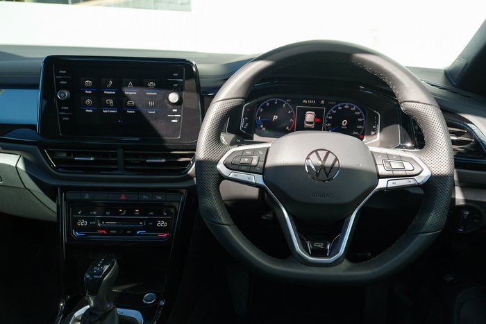 2025 Volkswagen T-Roc 140TSI R-Line