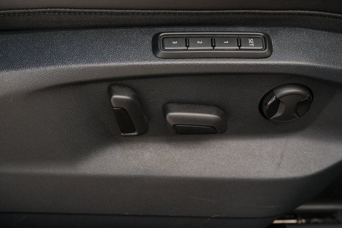 2025 Volkswagen T-Roc 140TSI R-Line