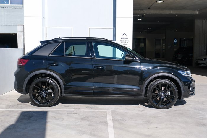 2025 Volkswagen T-Roc 140TSI R-Line