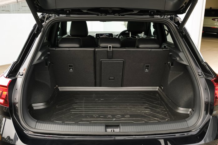 2025 Volkswagen T-Roc 140TSI R-Line