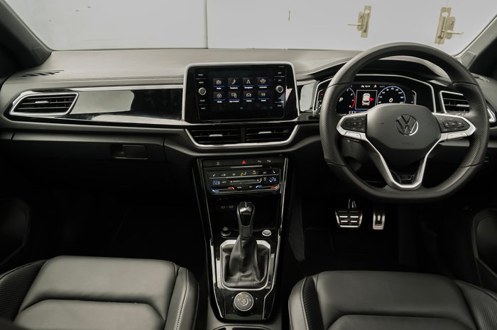 2025 Volkswagen T-Roc 140TSI R-Line