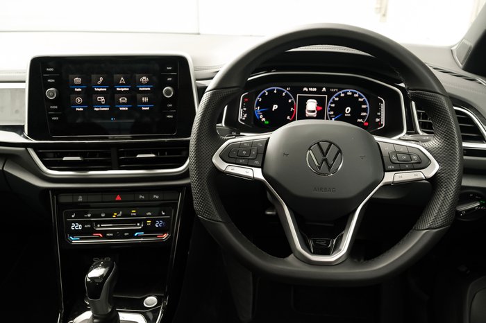 2025 Volkswagen T-Roc 140TSI R-Line